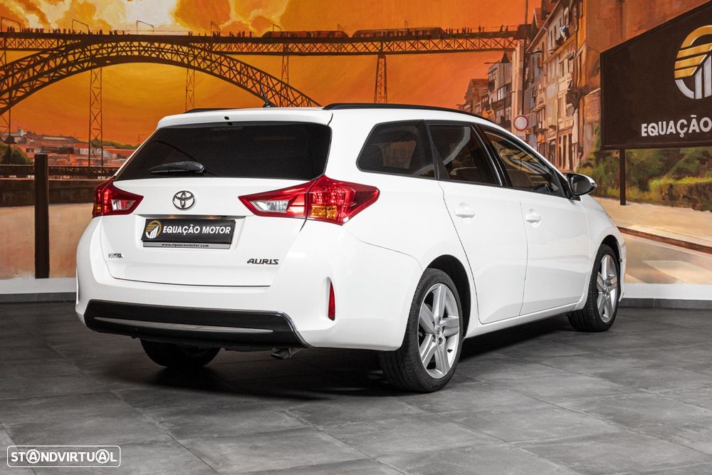 Toyota Auris Touring Sports 1.4 D-4D Comfort+Pack Sport - 5