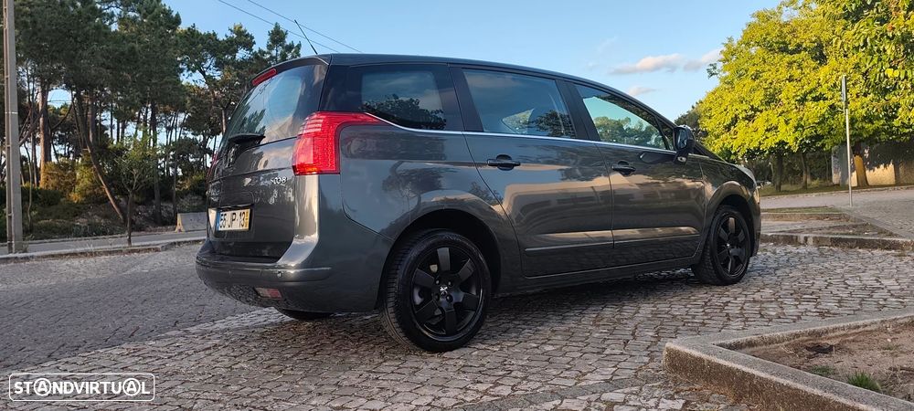 Peugeot 5008 1.6 HDi Executive - 3