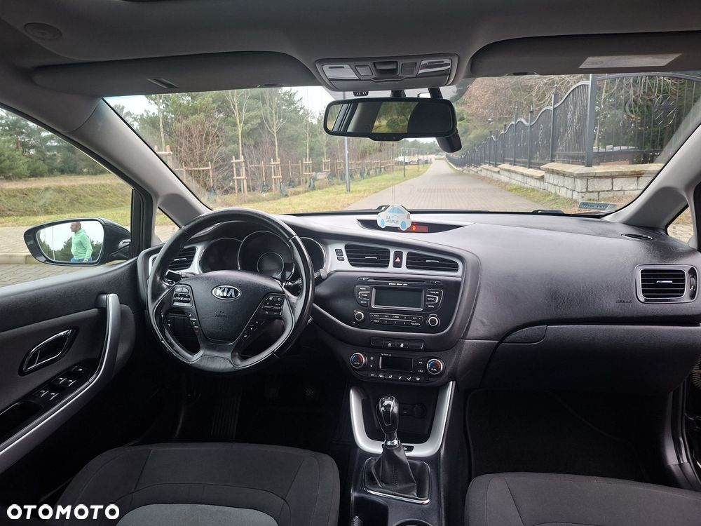 Kia Ceed - 5