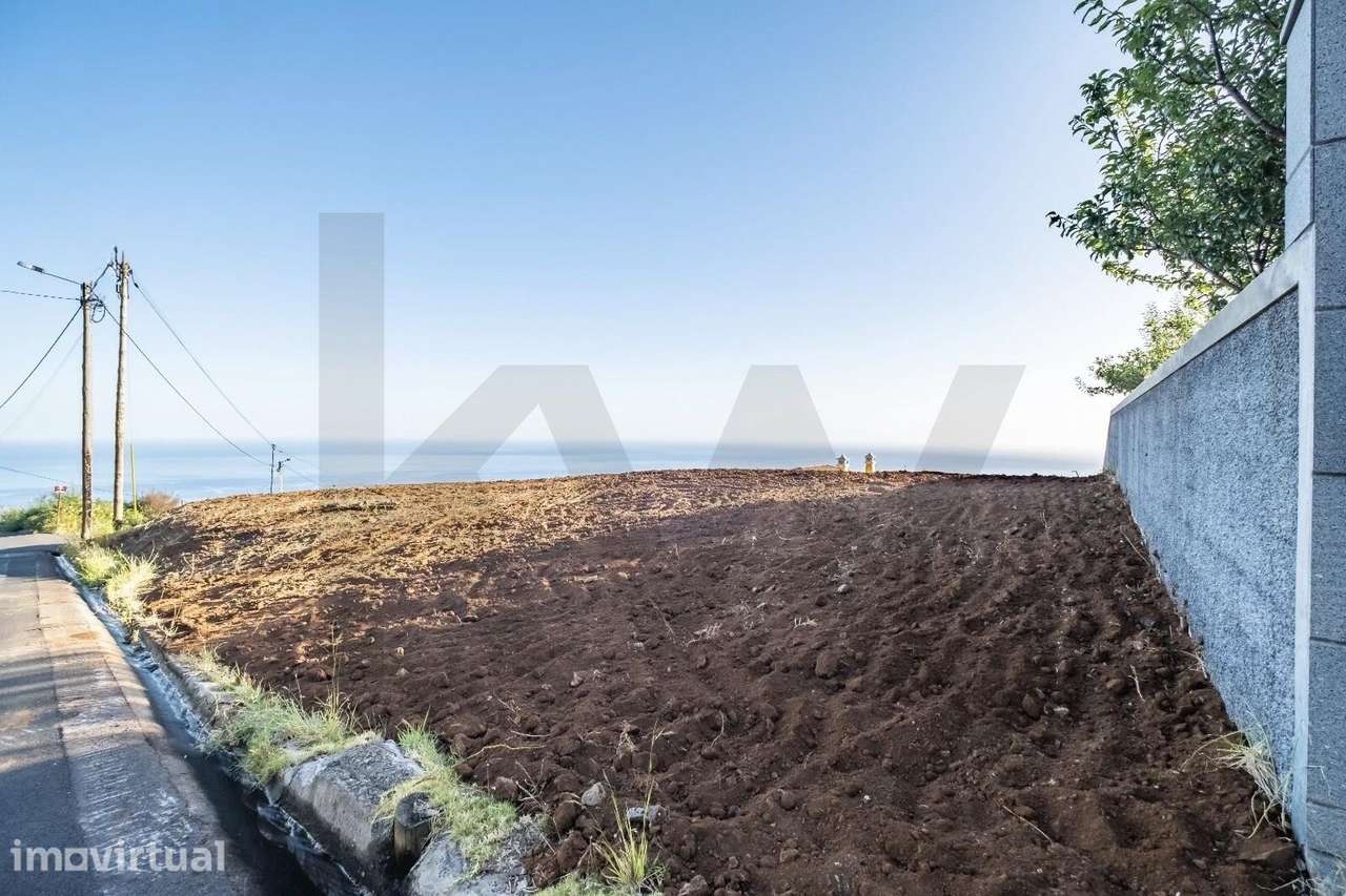 Terreno Plano 1.190m2 nos Prazeres, Calheta: Vista Mar, 2 Estradas e P - Grande imagem: 4/27