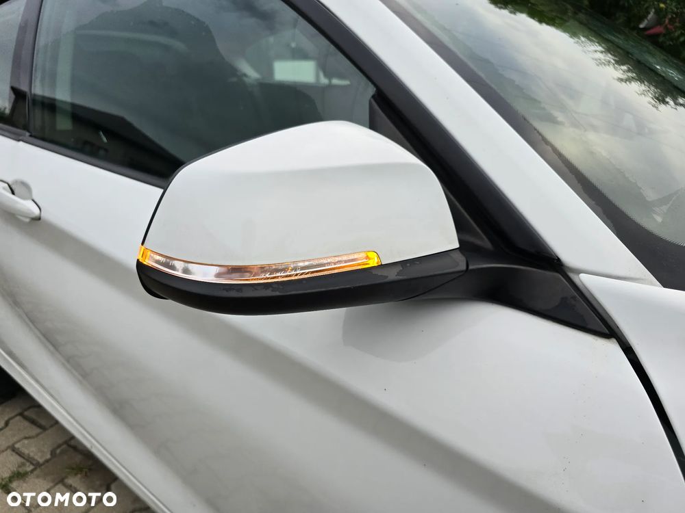 BMW Seria 1 116d Sport Line - 25