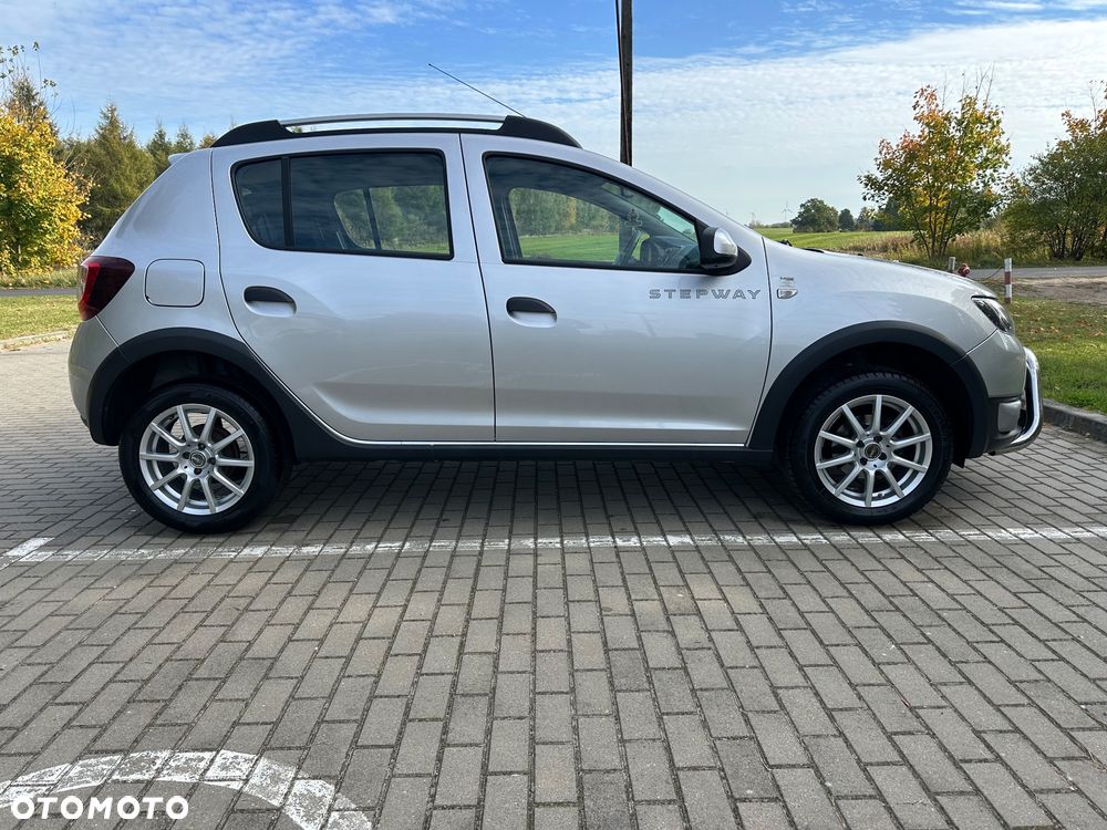 Dacia Sandero - 4
