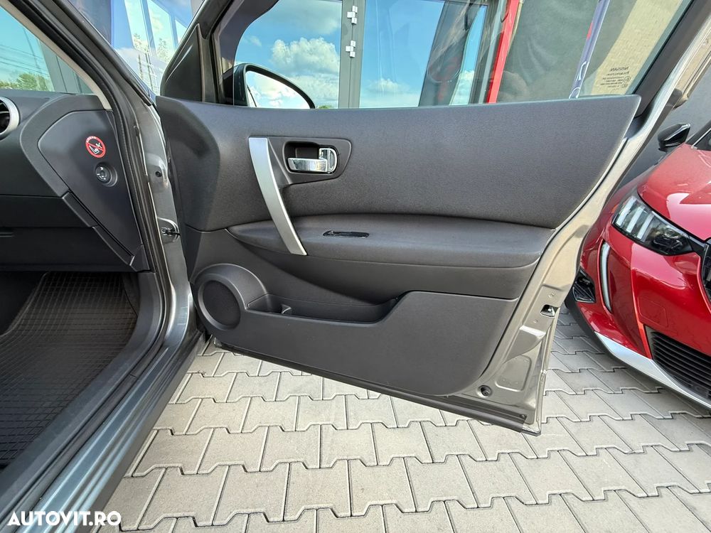 Nissan Qashqai 1.5 dCi DPF 360 - 23
