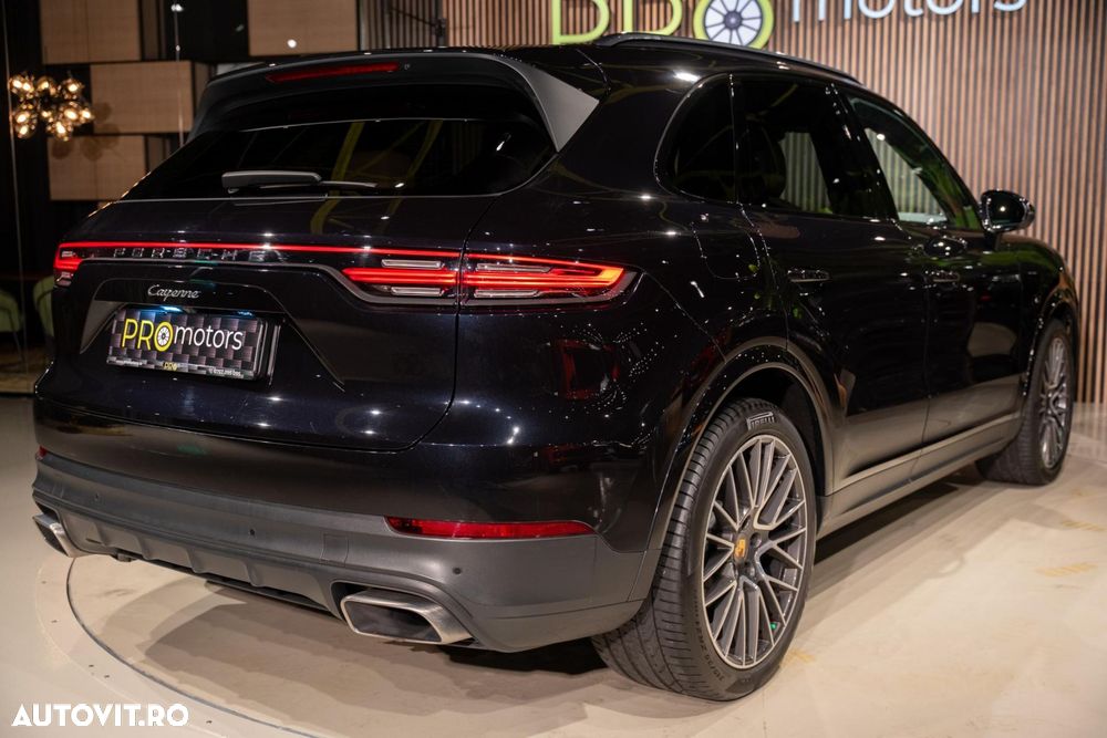 Porsche Cayenne - 9