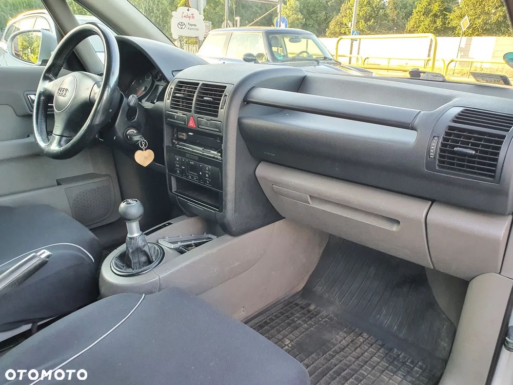 Audi A2 1.4 - 17