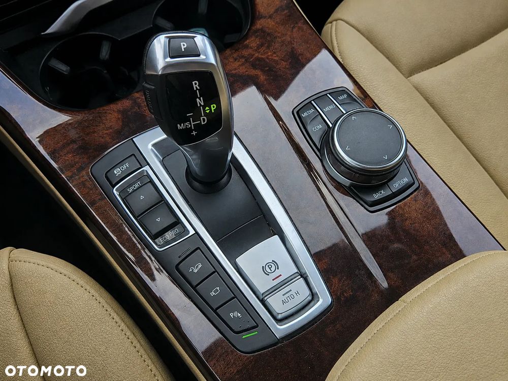 BMW X3 xDrive28i - 8