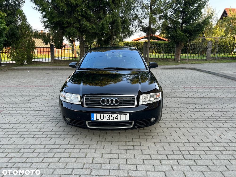 Audi A4 Limousine 1.8 T quattro - 4