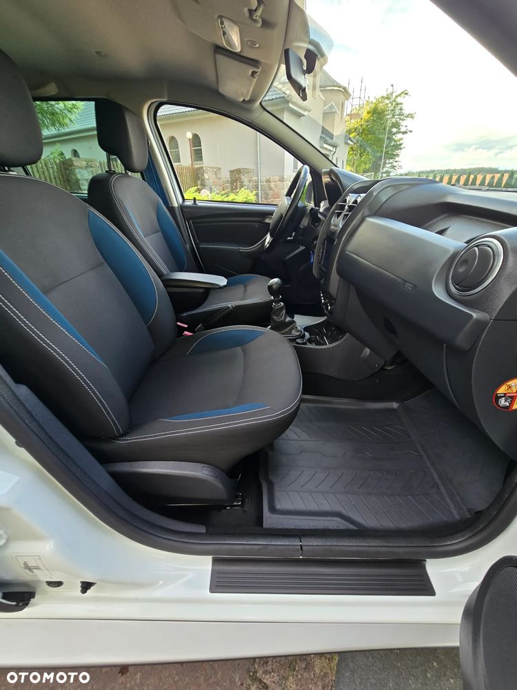 Dacia Duster TCe 125 4x2 Celebration - 28