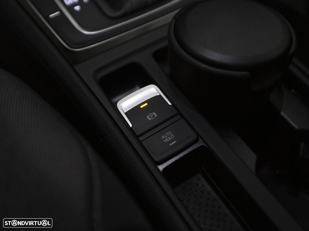 VW Golf van 2.0TDI DSG7 HIGHLINE c/iva - 23