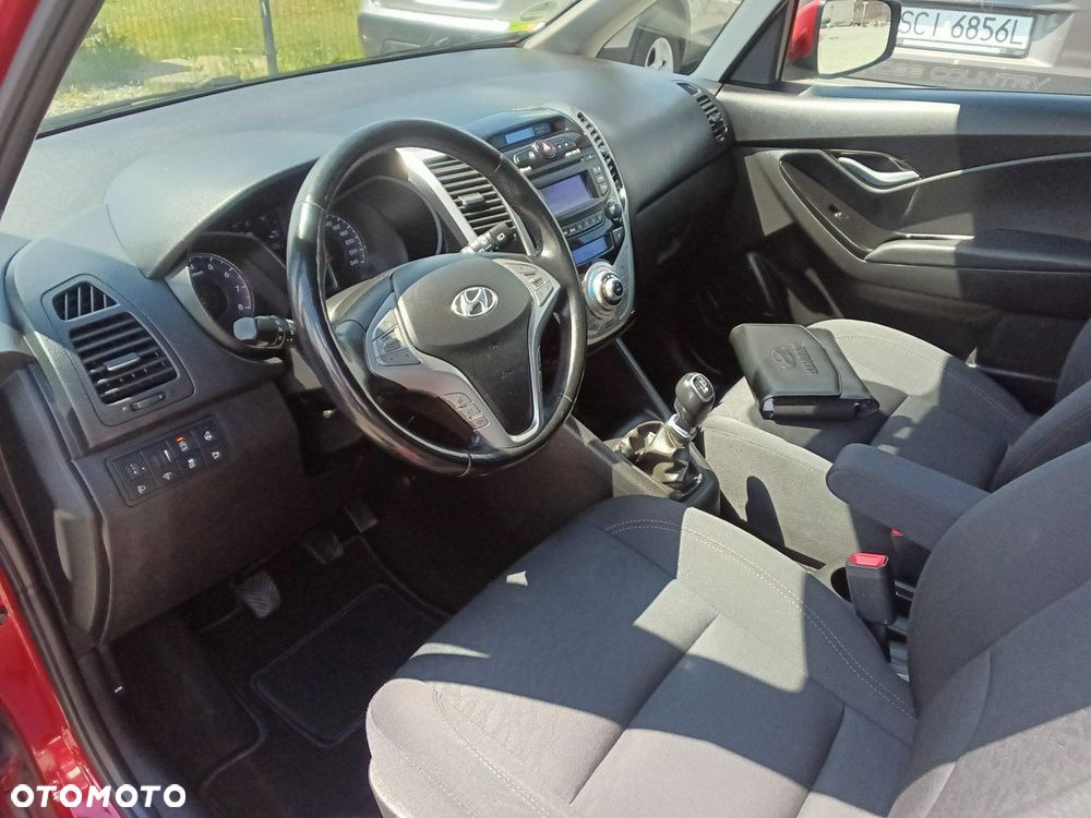 Hyundai ix20 - 10