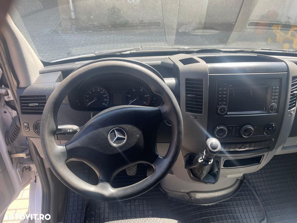 Mercedes-Benz SPRINTER - 6
