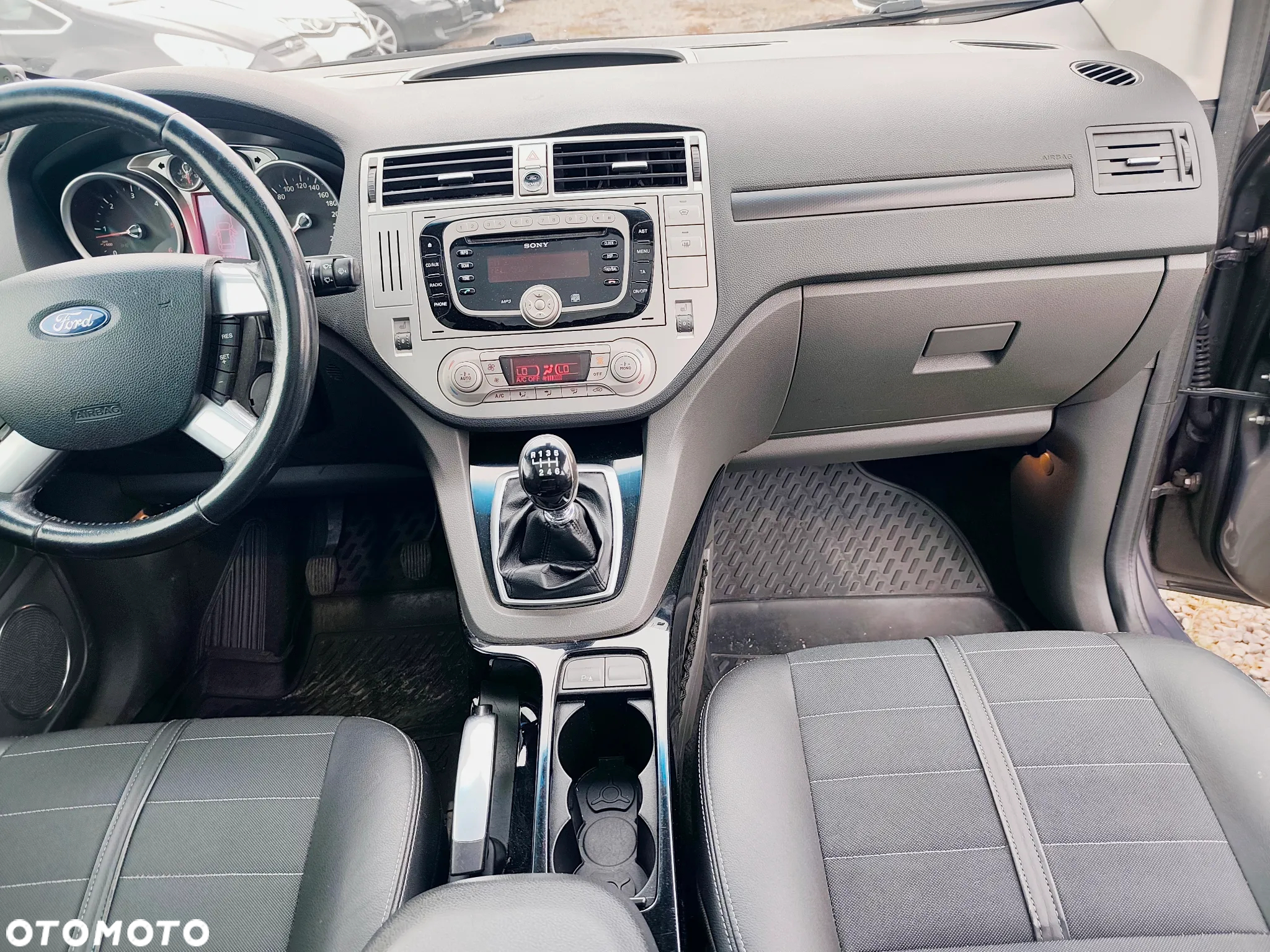 Ford Kuga 2.0 TDCi 4WD Titanium Plus - 12
