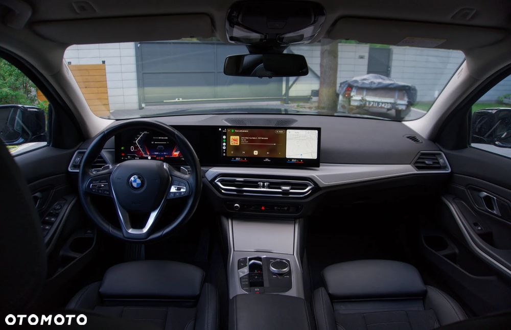 BMW Seria 3 318d MHEV - 17