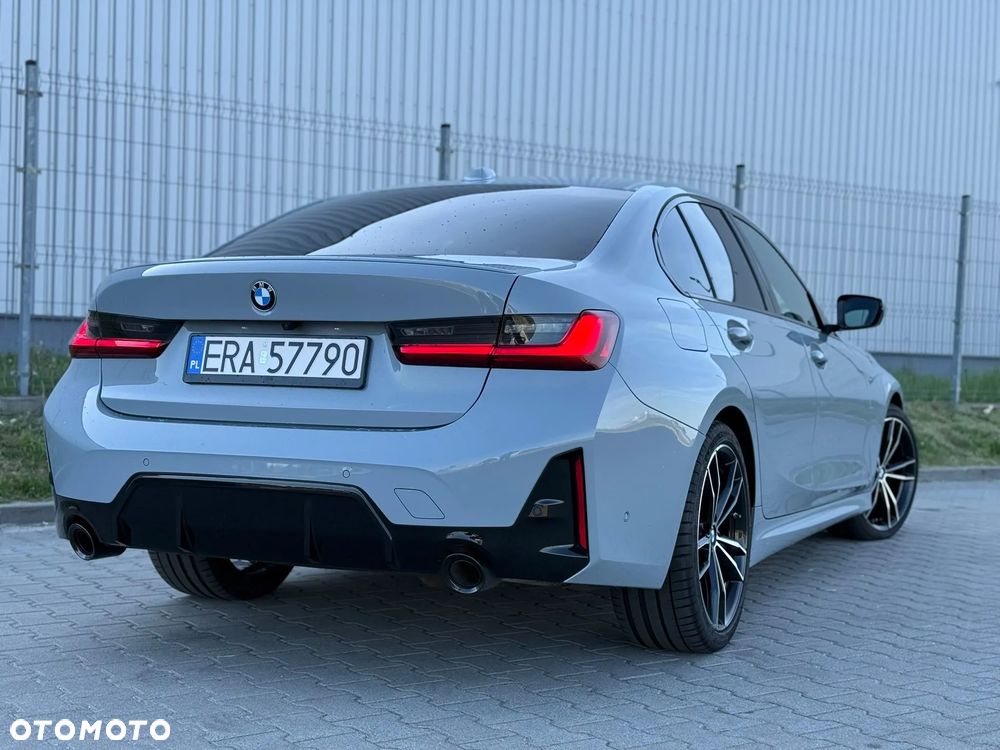BMW Seria 3 320d xDrive - 14