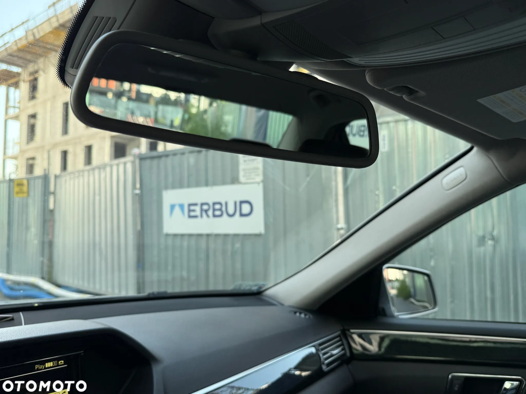 Mercedes-Benz Klasa E 200 CGI BlueEFFICIENCY Automatik Avantgarde - 29