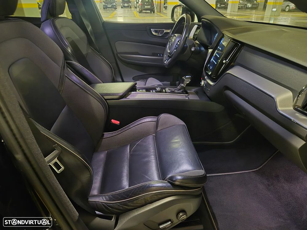 Volvo XC 60 2.0 D4 R-Design Geartronic - 40