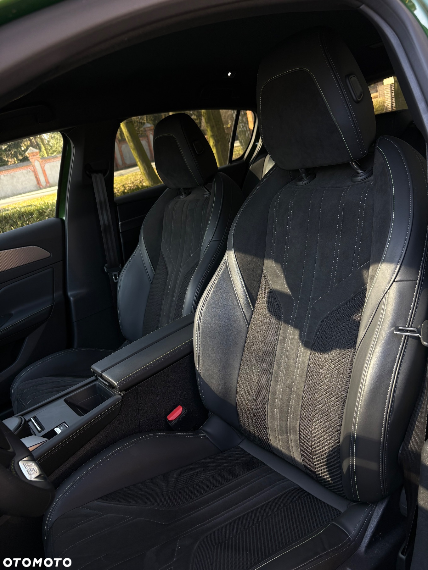 Peugeot 308 1.2 PureTech GPF GT Pack S&S EAT8 - 17