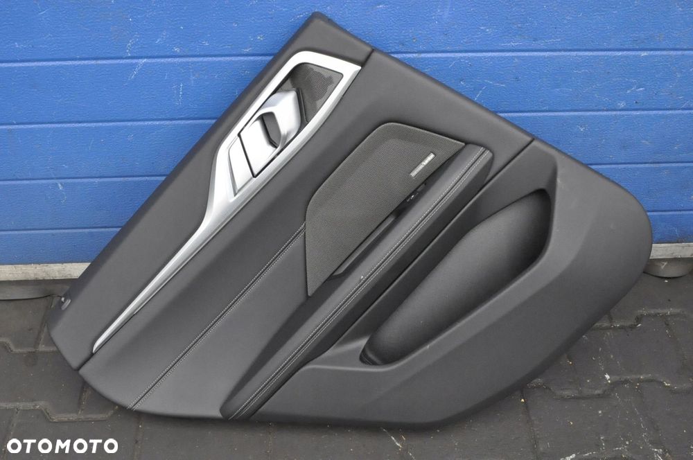 BMW I4 G26 FOTELE KANAPA BOCZKI SKÓRA M-PAKIET ANGLIK 23R - 3