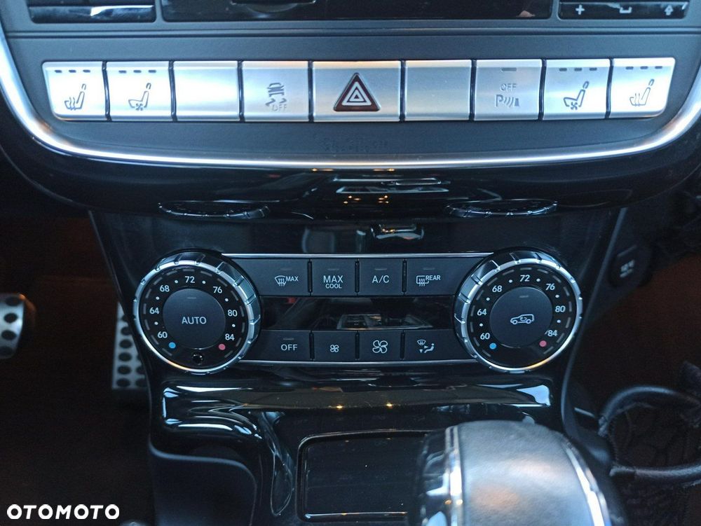 Mercedes-Benz Klasa G 500 L 7G-TRONIC - 17