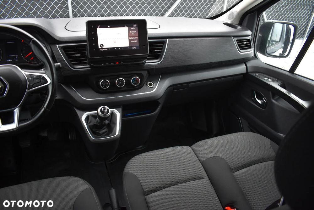 Renault Trafic - 13