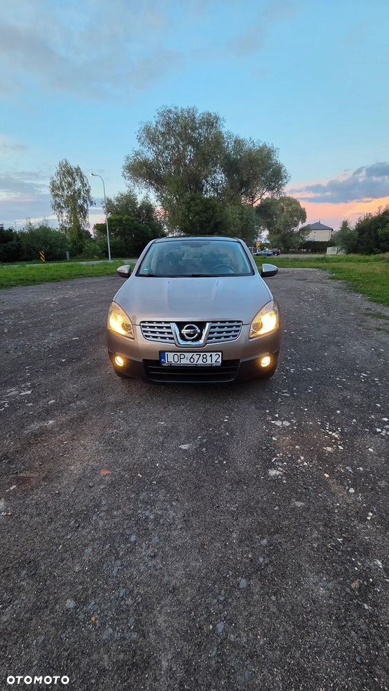 Nissan Qashqai - 2