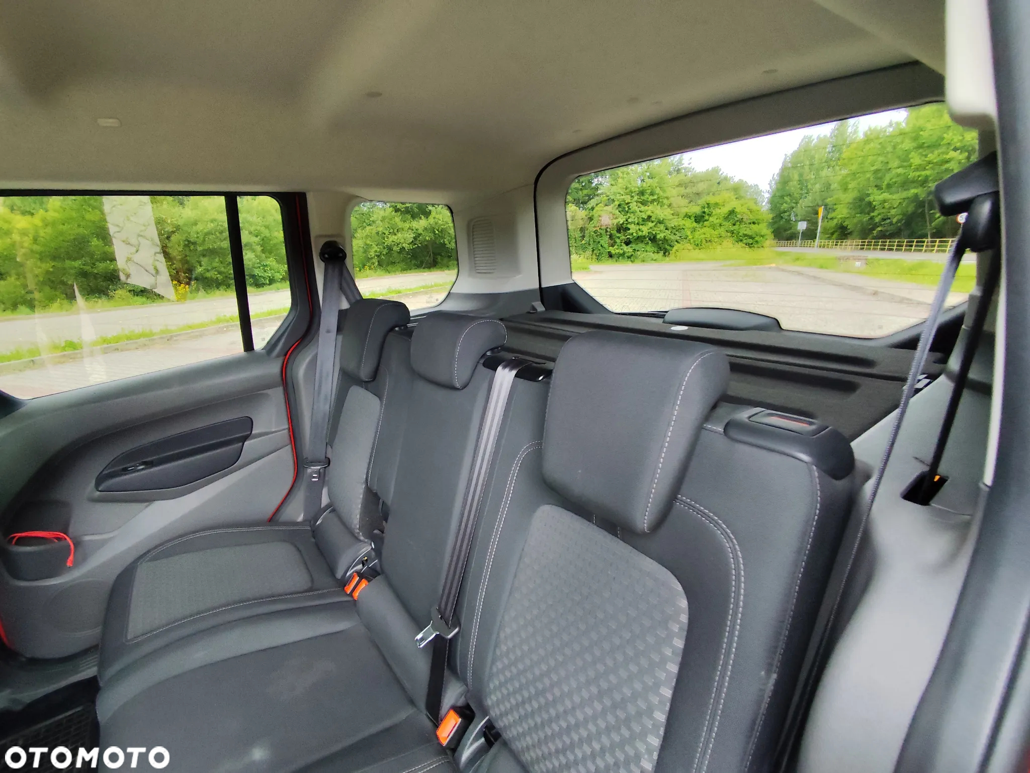 Ford Tourneo Connect 1.5 EcoBlue Active - 15