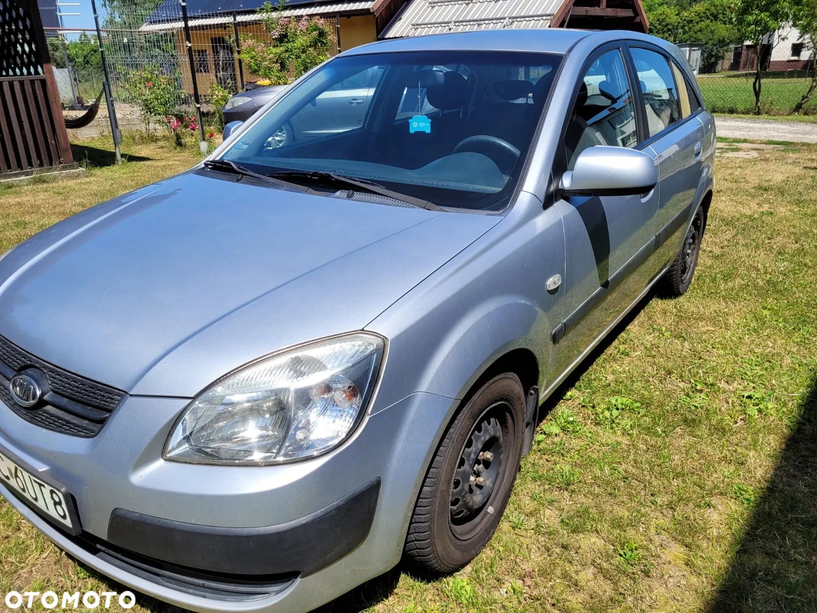 Kia Rio - 1