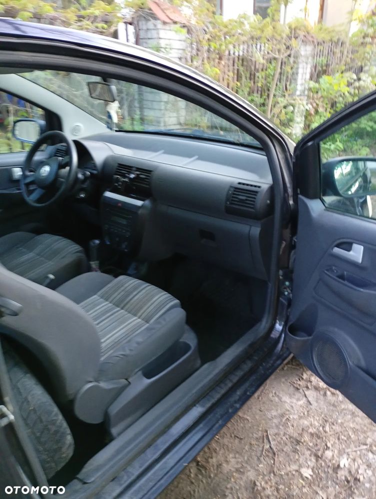 Volkswagen Fox 1.4 TDI - 9