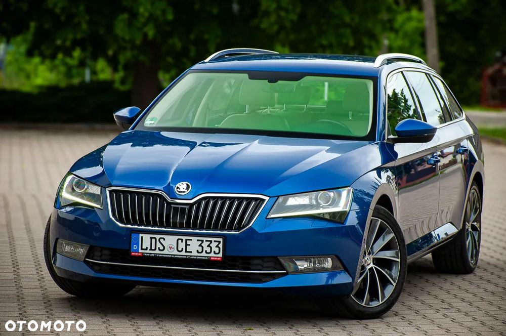 Skoda Superb 2.0 TDI DSG L&K - 34