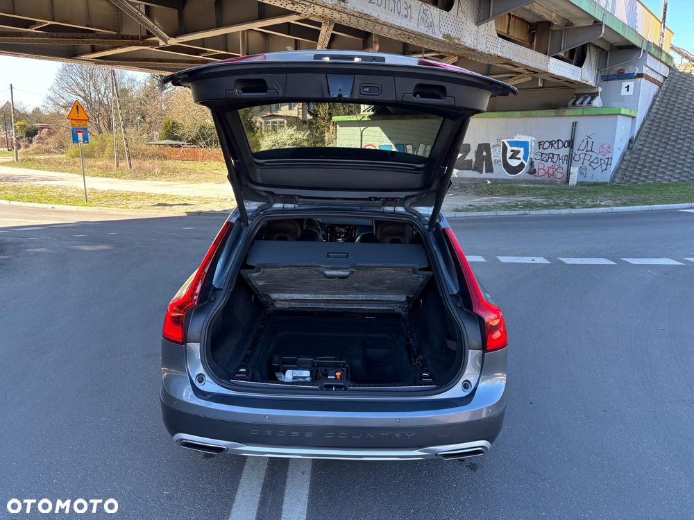 Volvo V90 Cross Country D4 AWD Geartronic Pro - 19