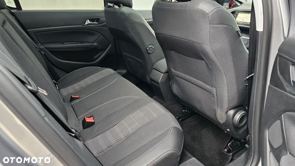 Peugeot 308 BlueHDi FAP 120 Stop&Start Allure - 36