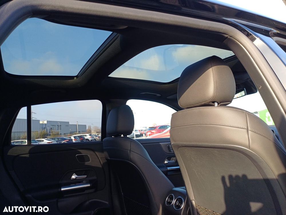 Mercedes-Benz GLA - 30