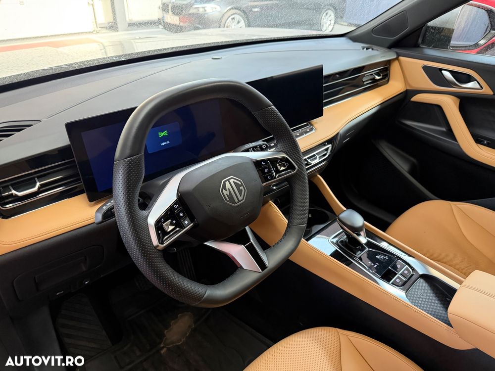 MG HS 1.5 T-GDi 7DCT Exclusive - 12
