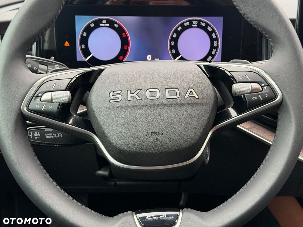 Skoda Superb 2.0 TDI SCR 4x4 L&K DSG - 14