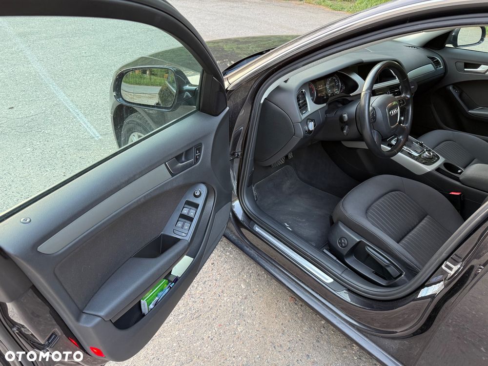 Audi A4 Avant 2.0 TDI DPF multitronic Attraction - 11