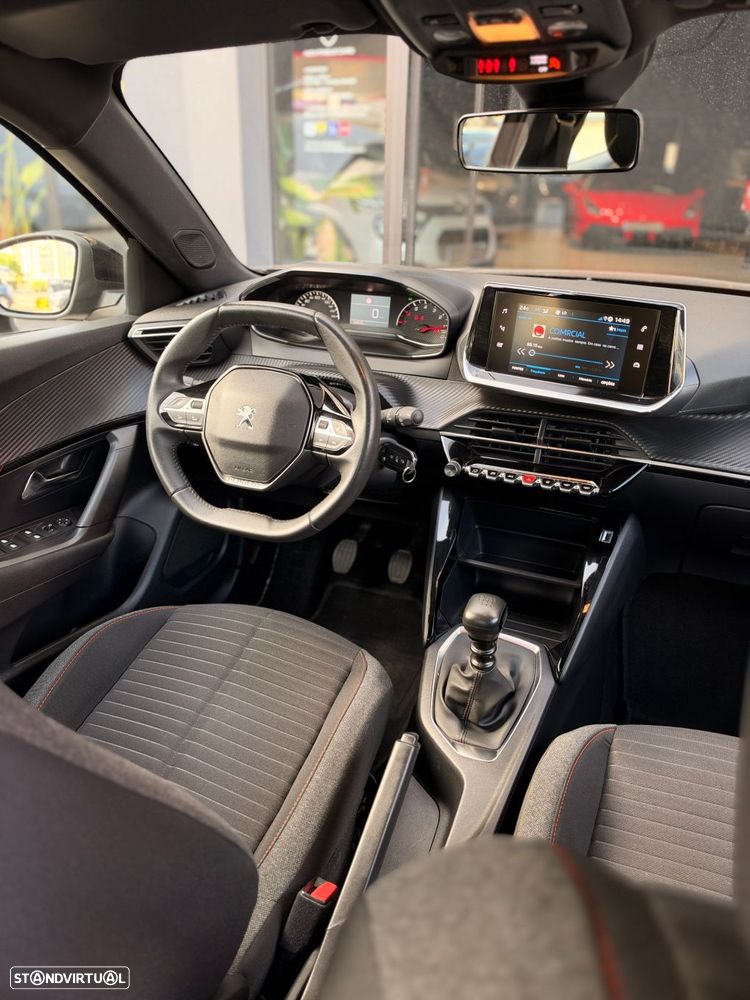 Peugeot 2008 1.2 PureTech Allure Pack - 26