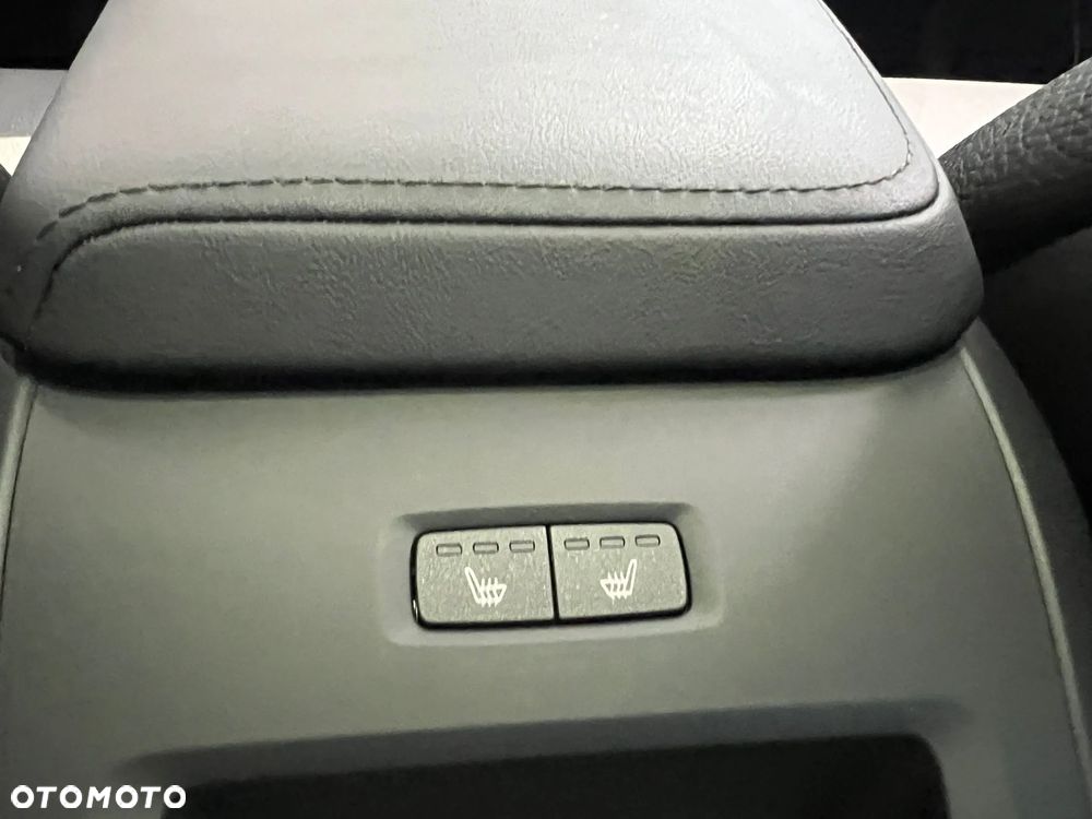 Volvo XC 60 B5 B AWD Plus Dark - 15