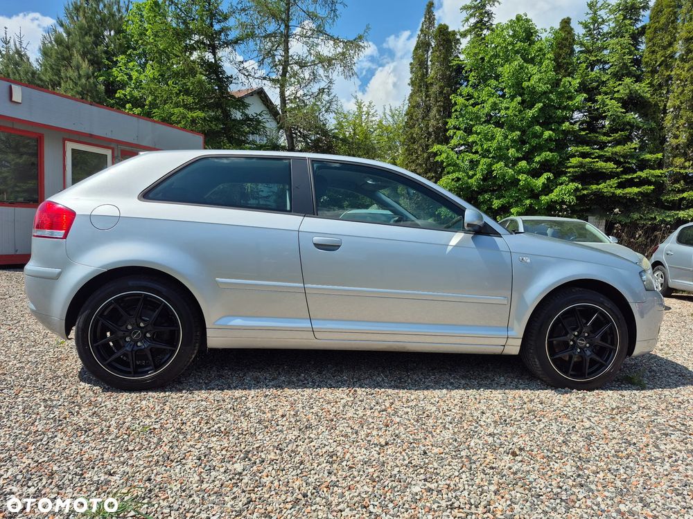 Audi A3 3-drzwiowe 1.6 S Line Sportpaket plus - 5