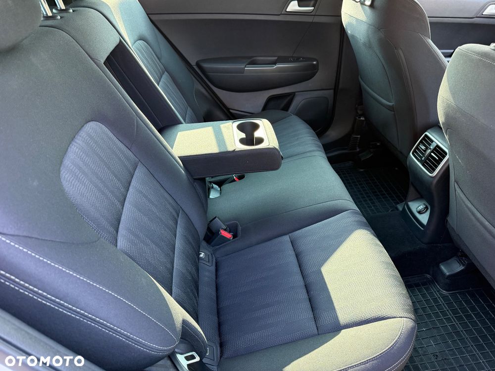 Kia Sportage 1.6 CRDI 2WD SPIRIT - 18