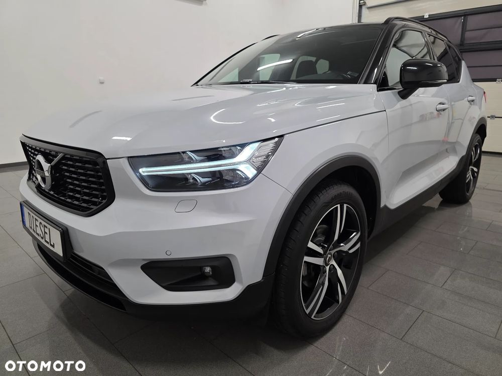 Volvo XC 40 D3 SCR R-Design - 2