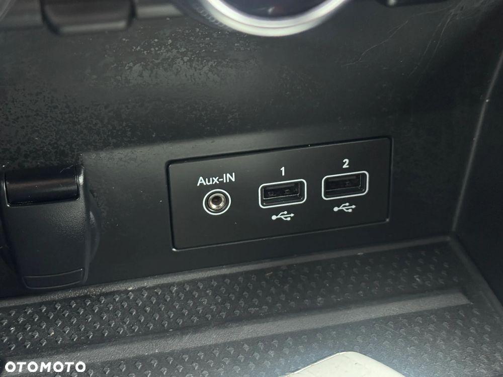 Renault Captur E-TECH 160 INTENS - 18