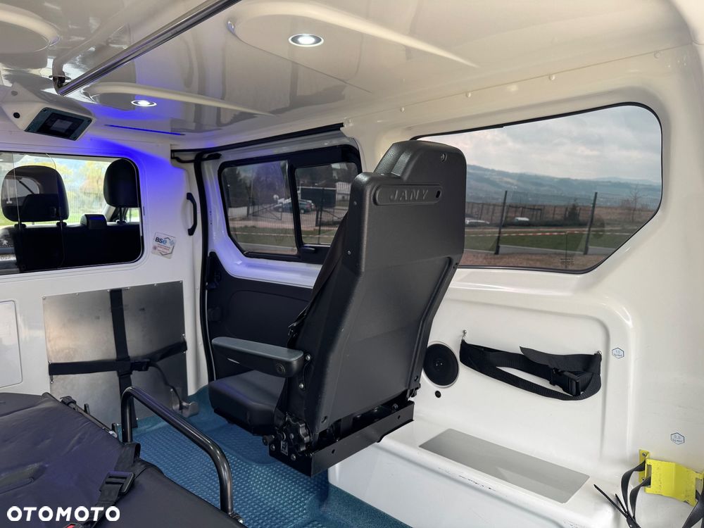 Renault Trafic - 13