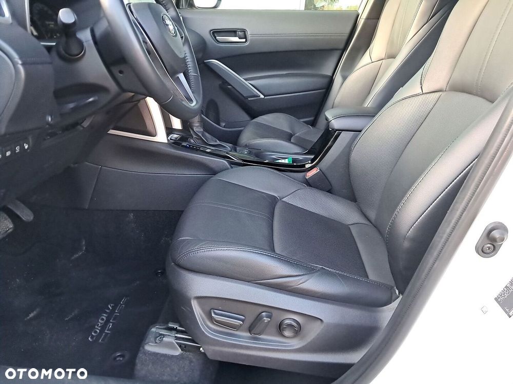 Toyota Corolla Cross 2.0 Hybrid Premiere Edition AWD - 13