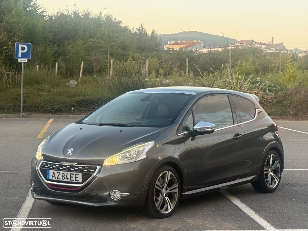 Peugeot 208 GTI 200 THP - 1