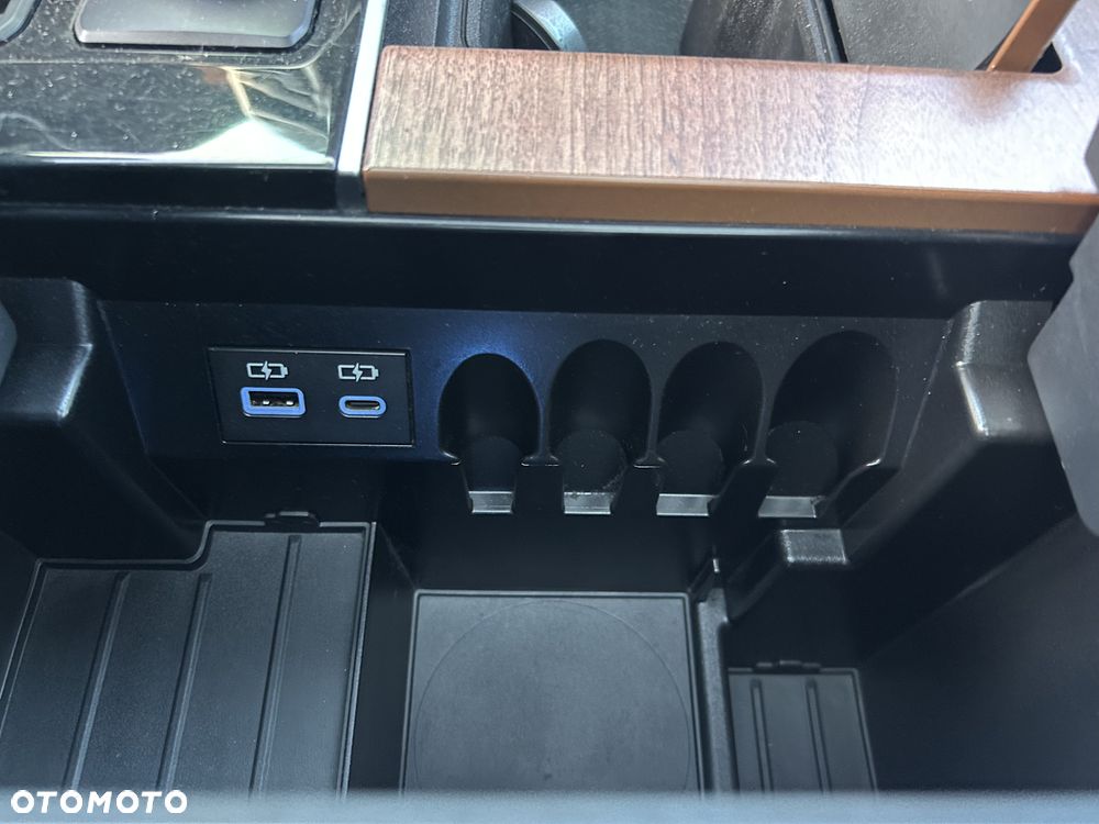 Toyota Tundra - 14