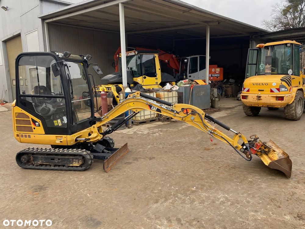 Caterpillar CAT 301.7D, 2250 MTH, Z NIEMIEC, DŁUŻSZY ZASIĘG, ROZSUWANE PODWOZIE, SUPER STAN - 2