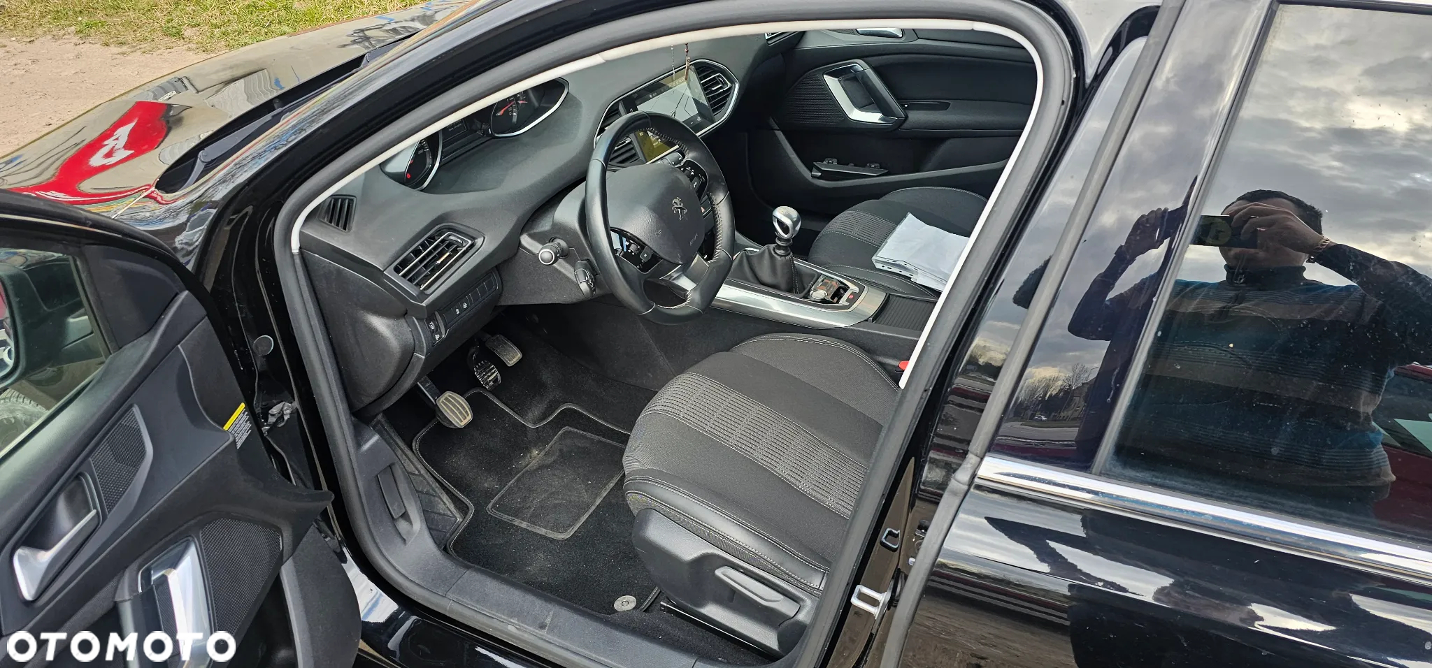 Peugeot 308 1.5 BlueHDi Allure S&S - 17