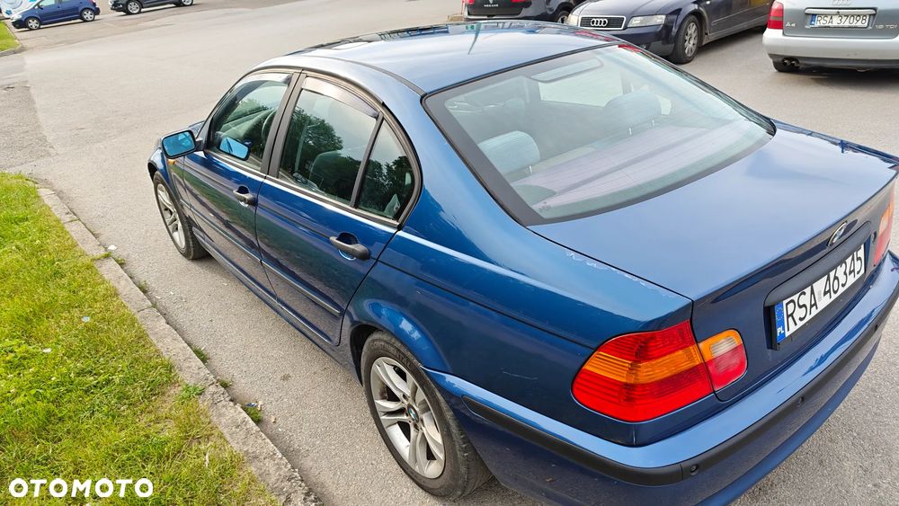 BMW Seria 3 318i - 6