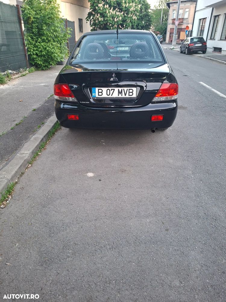 Mitsubishi Lancer 1.6 Invite - 2