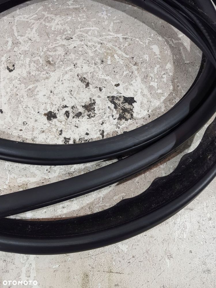 uszczelka karoseryjna drzwi prawy przód bmw e60 e61 lci eur - 2